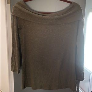 Apartment 9 off the shoulder top